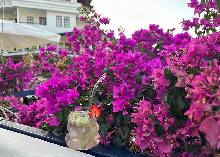 Kemer hotels near Kemer Marina